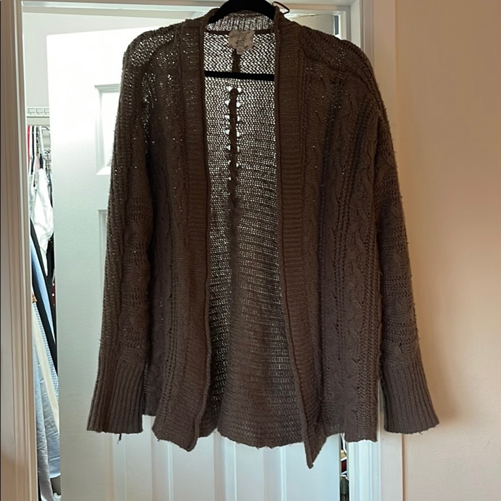 Brown oversized, loose cardigan